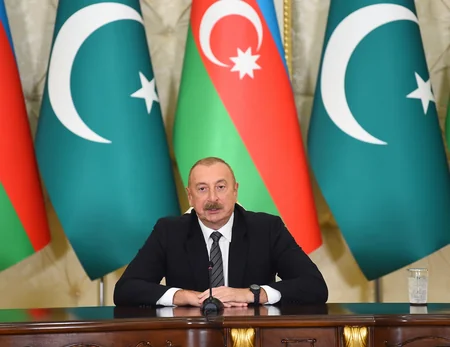 President Ilham Aliyev and Prime Minister Muhammad Shehbaz Sharif make press statements