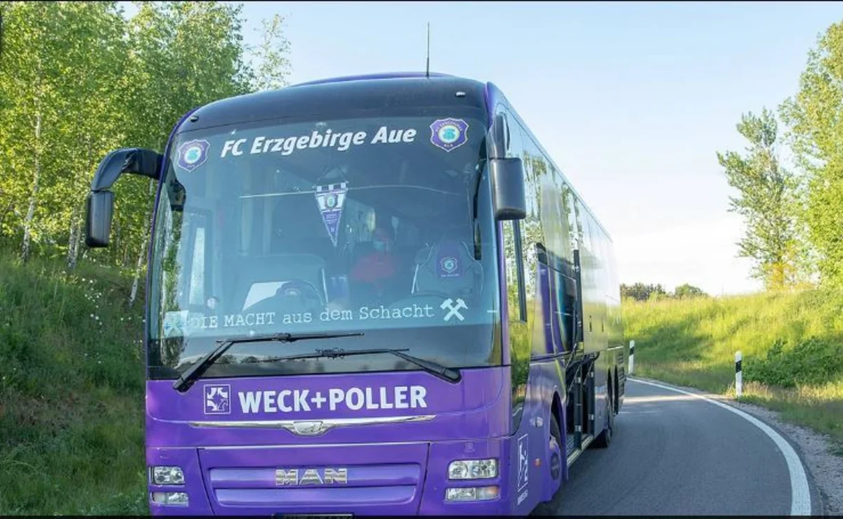 Игрок сборной Азербайджана попал в ДТП - ФОТО