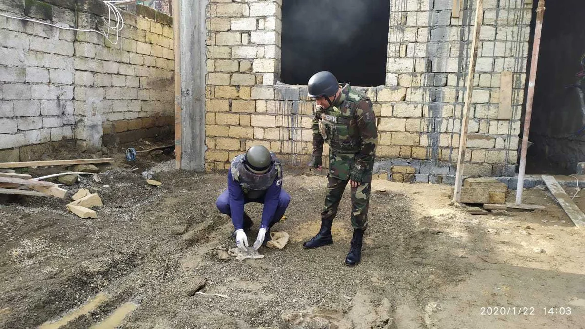 Binəqədidə əl qumbarası tapılıb