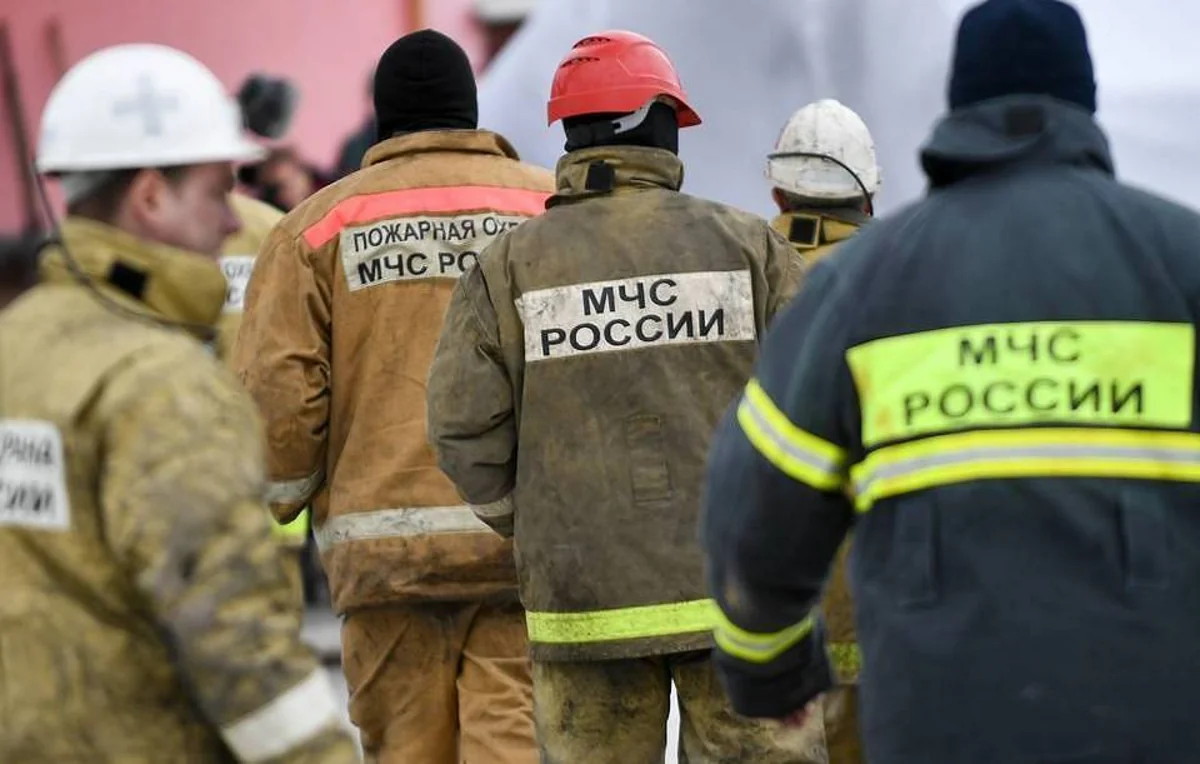 В Новосибирске произошло обрушение кровли кафе - ОБНОВЛЕНО