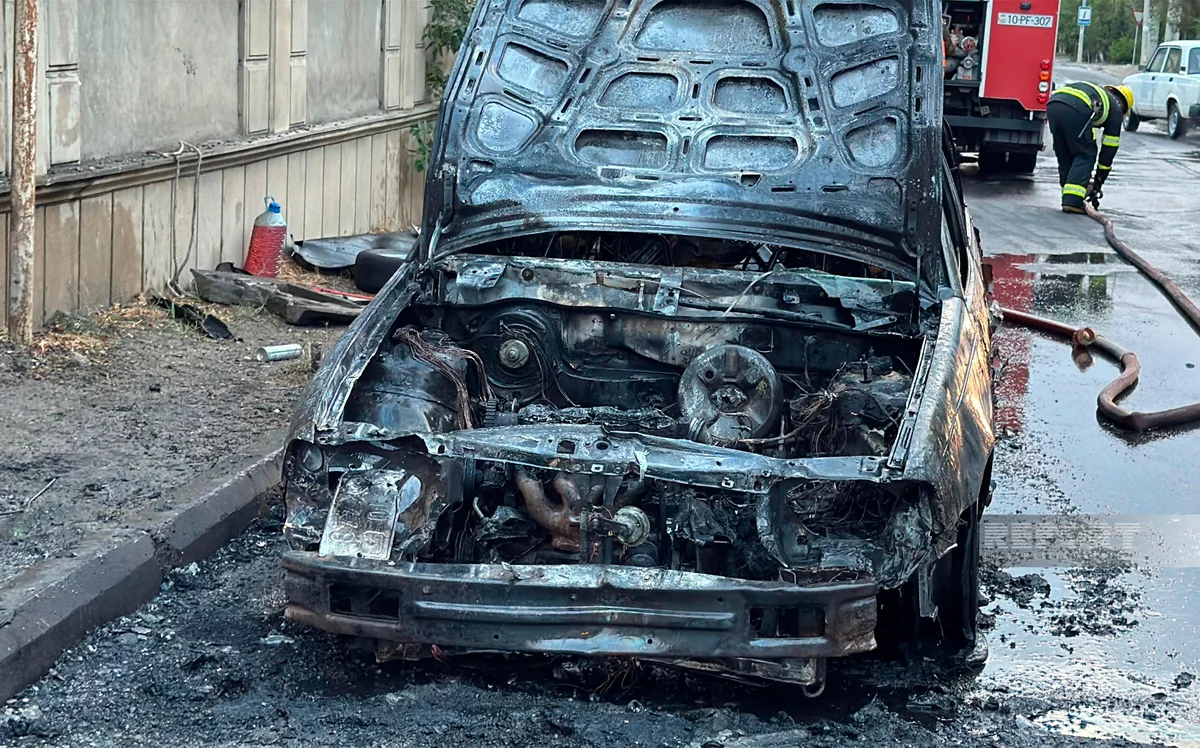 Sumqayıtda Daewoo avtomobili təmirdən sonra yanıb