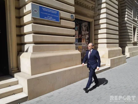 Mikayıl Cabbarov səs verib