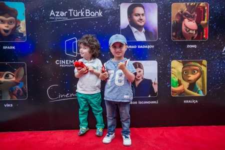 В кинотеатре CinemaPlus Ganjlik Mall прошла презентация Спарка - ВИДЕО