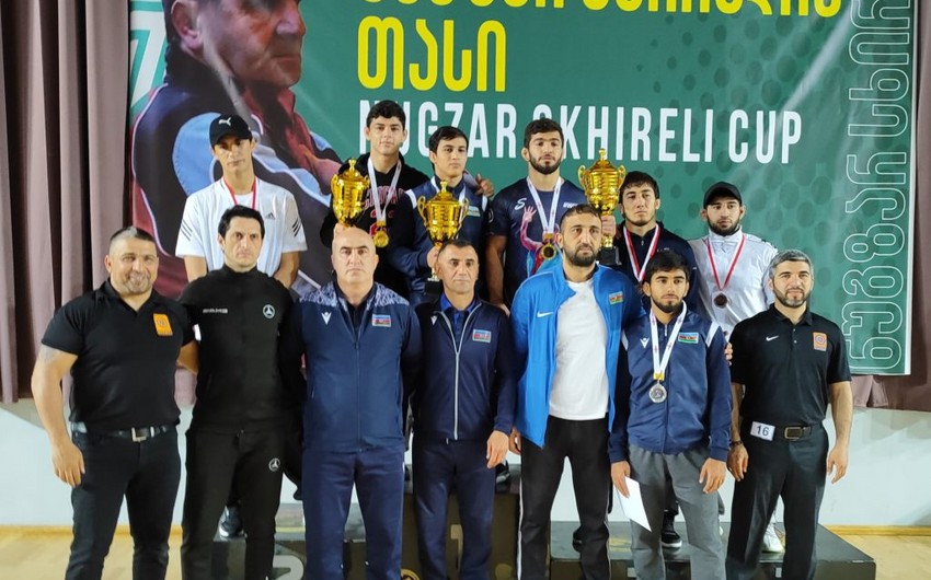 Azərbaycanın yeddi sərbəst güləşçisi Gürcüstanda medal qazanıb