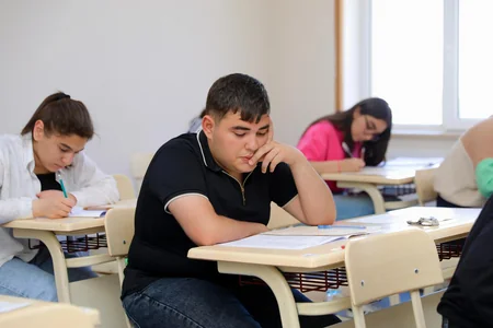 Bu gün 54 mindən çox abituriyent üçün imtahan keçirilib - YENİLƏNİB