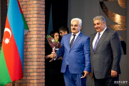 Federasiya prezidentinə əməkdar məşqçi adı verildi - FOTO