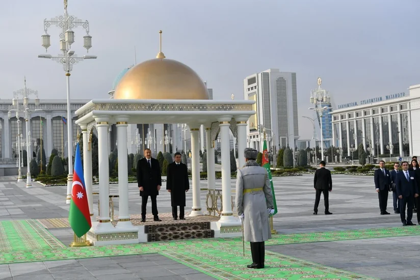 Official welcome ceremony held for President Ilham Aliyev in Ashgabat