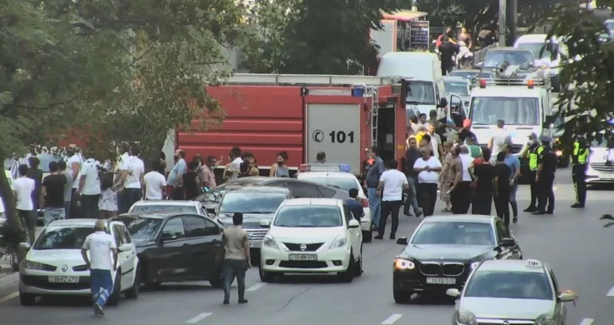 Bakının Həsən Əliyev küçəsindən Azadlıq prospektinə giriş bağlanıb