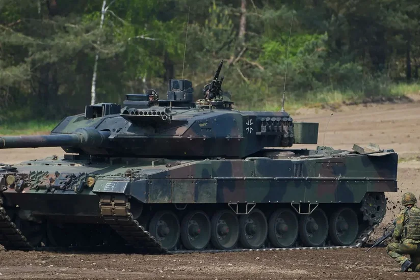 Глава Минобороны Германии: Украина получит танки Leopard 2 через 3 месяца