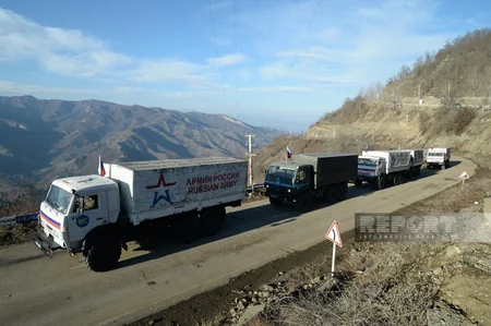 5 more security vehicles of Russian peacekeepers pass freely along Khankandi-Lachin road