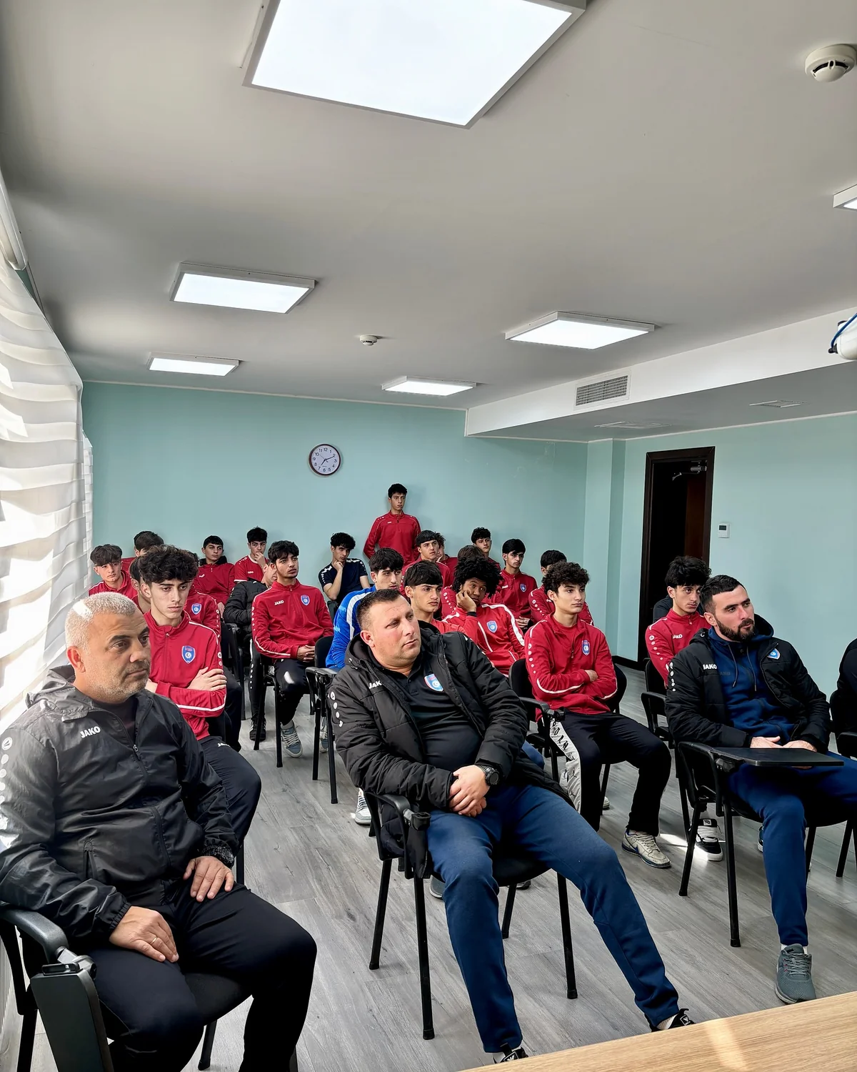 Turan Tovuzun akademiyasının komandalarına seminar keçirilib