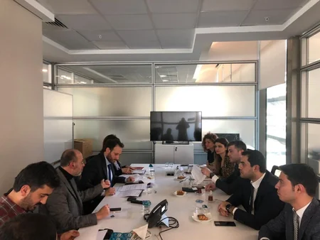 Açıq məkandakı reklamlara baxış sayını müəyyənləşdirən texnologiya tətbiq edilə bilər