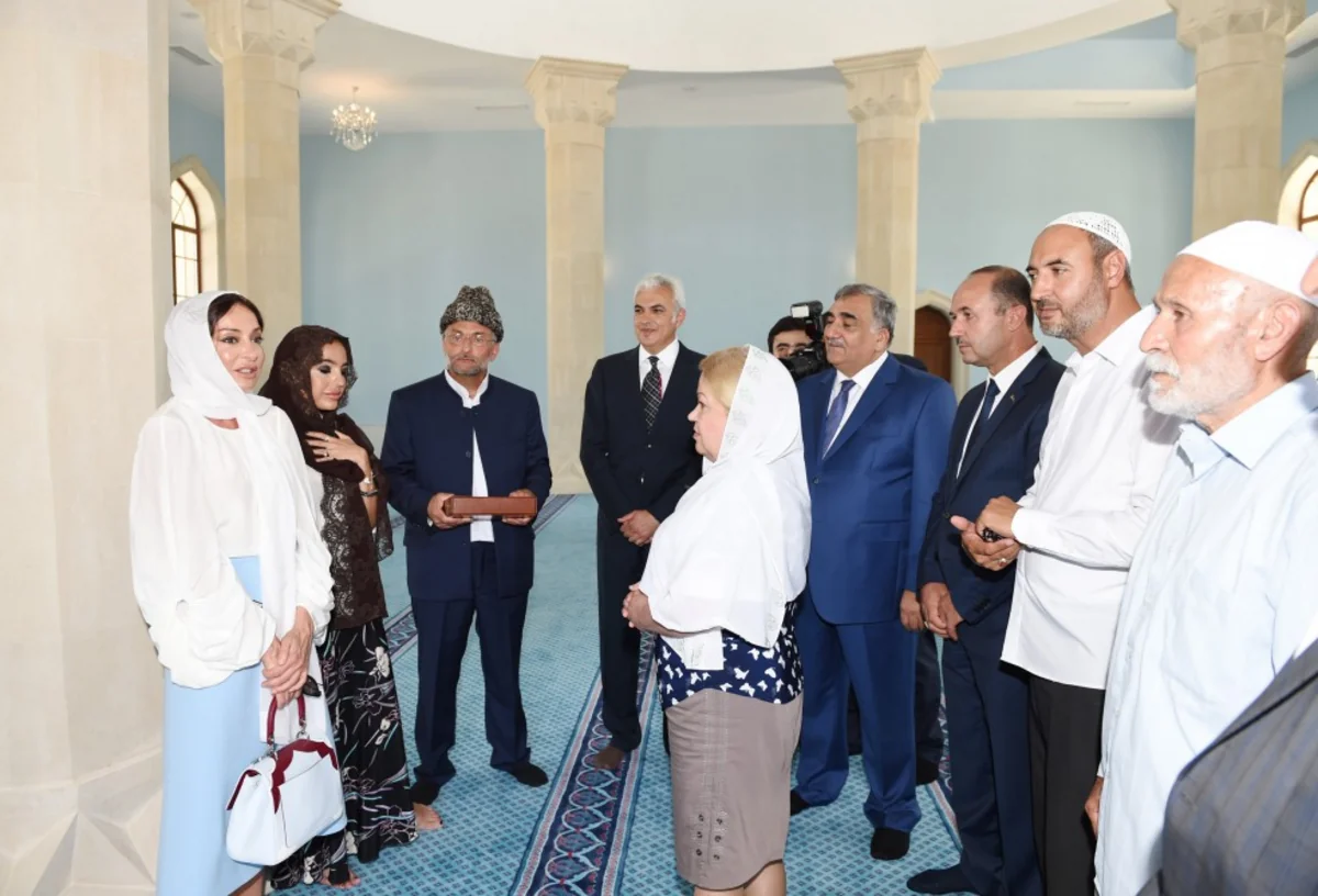 ​Zirə Cümə məscidi kompleksi istifadəyə verilib, Azərbaycanın birinci xanımı mərasimdə iştirak edib