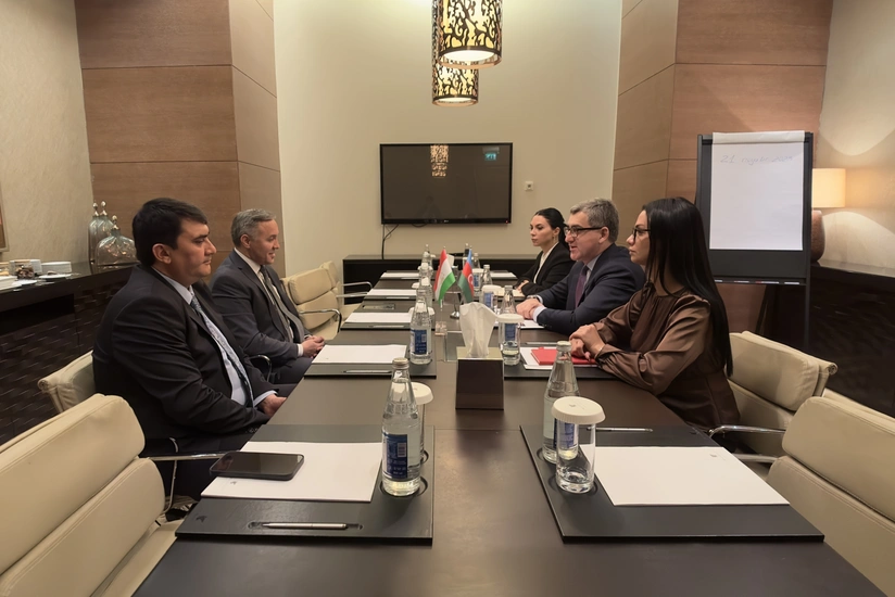 Обсуждено укрепление торговых отношений между Азербайджаном и Таджикистаном