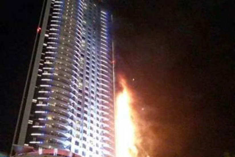 В центре Токио произошел пожар в отеле, один человек погиб