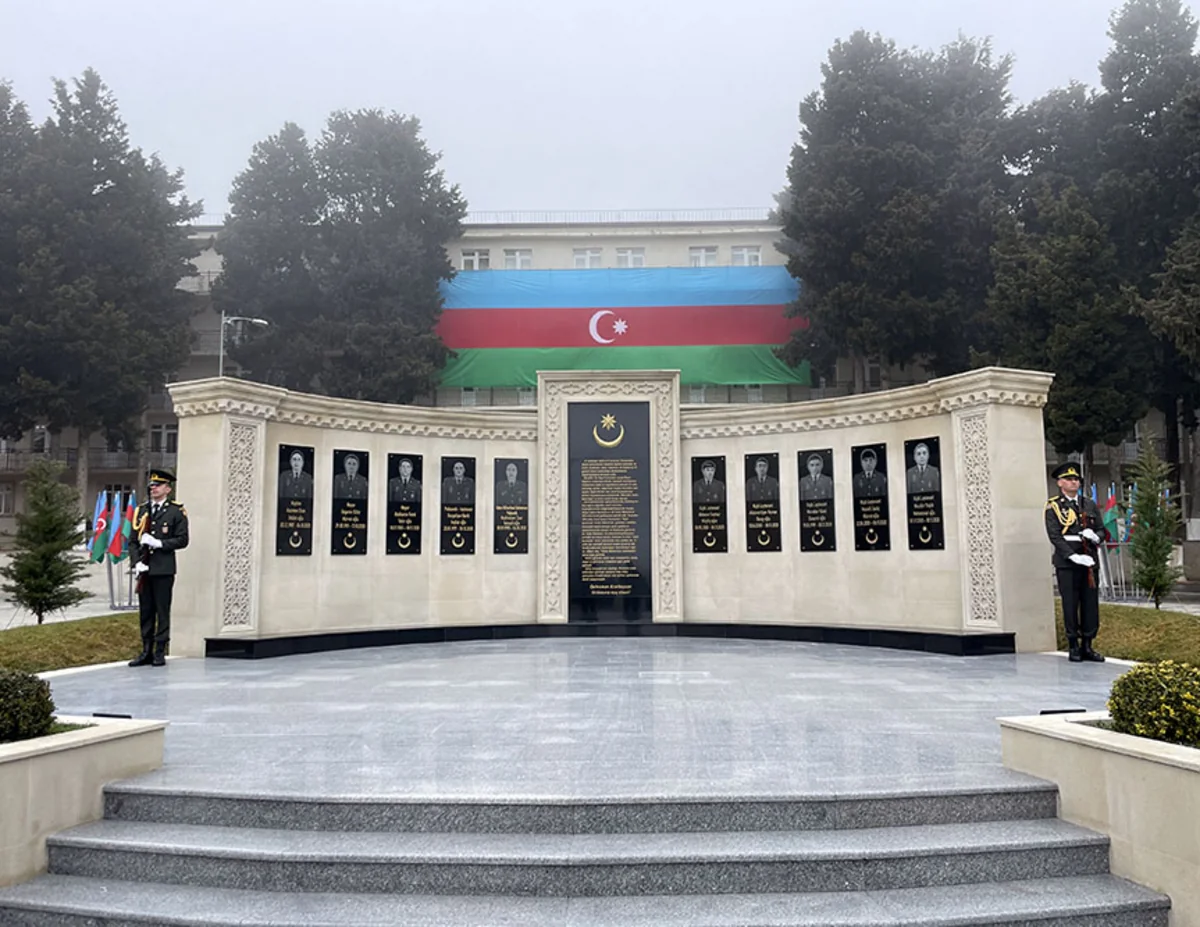 Hərbi İnstitutda şəhidlərin Xatirə kompleksinin açılışı olub