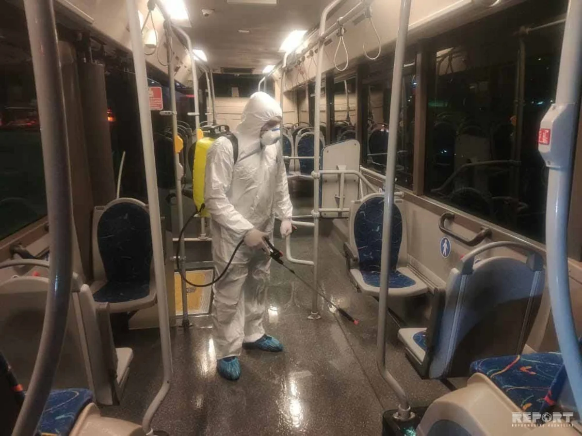 “Bakubus” avtobusları dezinfeksiya edilir - FOTO - VİDEO - YENİLƏNİB