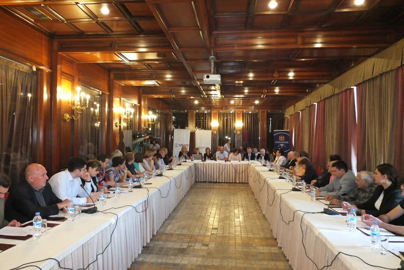 Tbilisidə Gürcüstanda yaşayan milli azlıqların problemləri müzakirə olunub