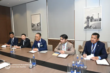 Ceyhun Bayramov Kamboca hökumətinin müşaviri  ilə görüşüb