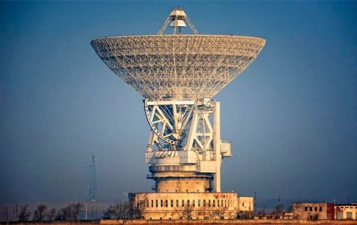 Russia's space communications center and military unit of FSS come under fire in Crimea