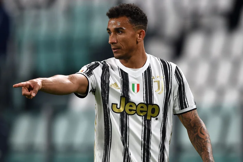 Yuventusun braziliyalı futbolçusu komandanı tərk etmək istəyir