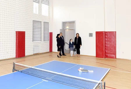 Azərbaycanın birinci xanımı Şüvəlanda körpələr evi-uşaq bağçasının açılışında iştirak edib