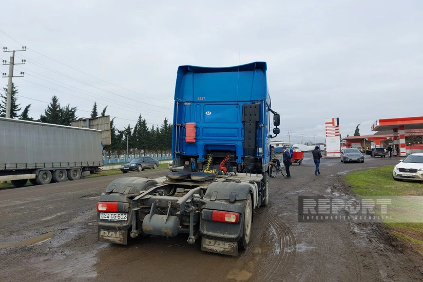 Astarada 60 yaşlı qadını yük avtomobili vurub