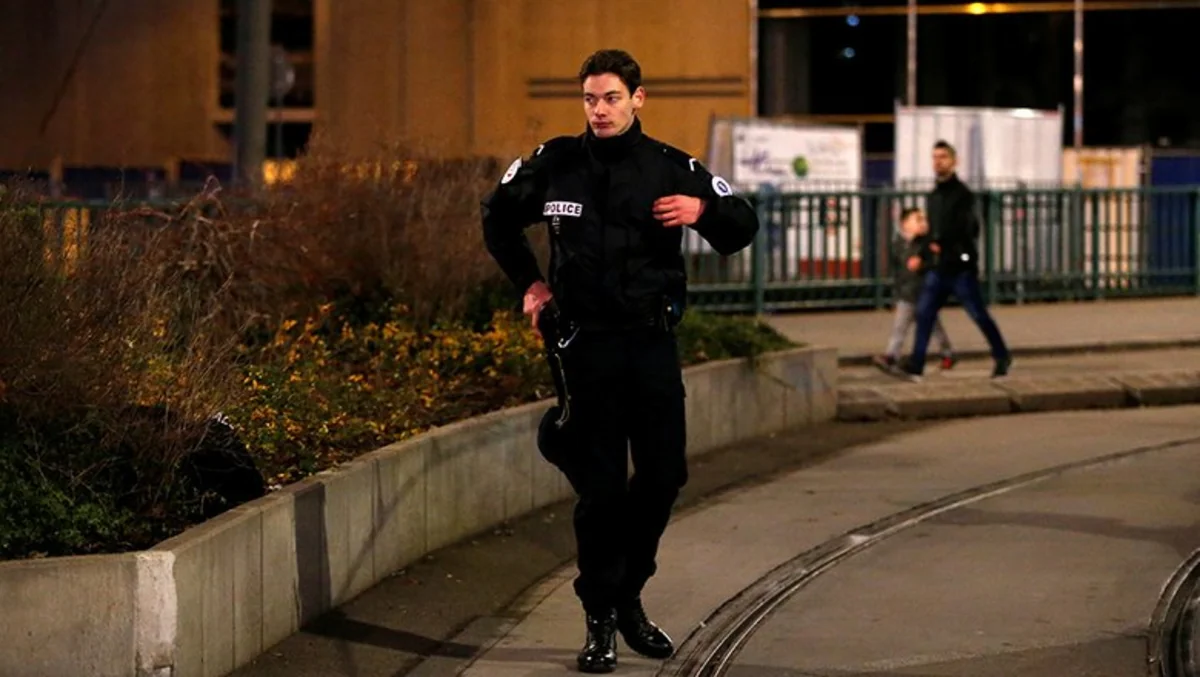 Fransada atışma olub, ölənlər var  