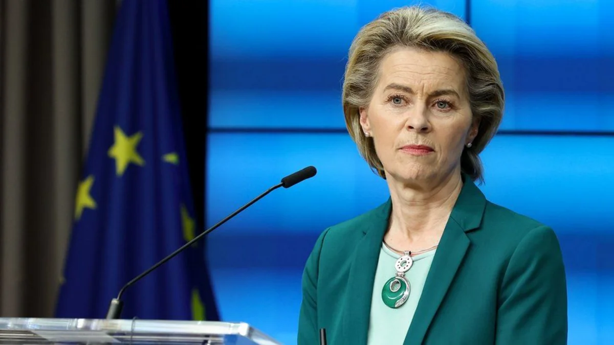 İtaliyalı nazir Ursula fon der Lyayeni kəskin tənqid edib