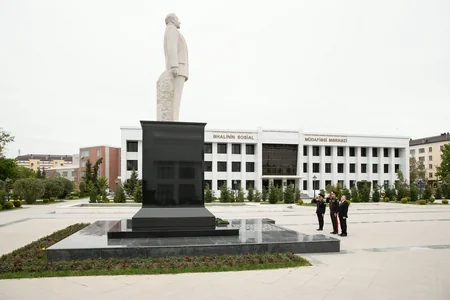 Daxili işlər naziri Sabirabadda vətəndaş qəbulu keçirib