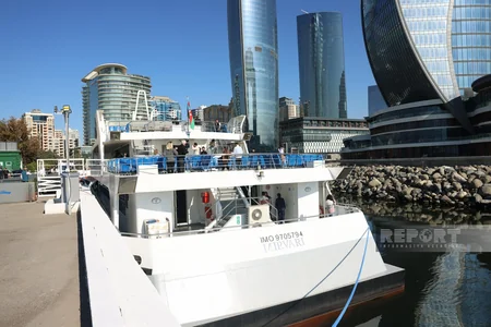 Судно Мирвари возобновляет морские прогулки на Приморском бульваре