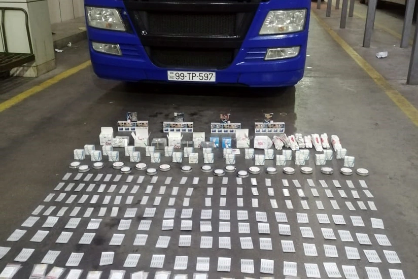 Gömrükçülər tütün və tibbi məmulatları müsadirə edib