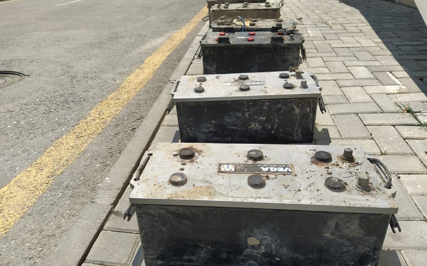 Polis akkumulyator oğrularını saxlayıb