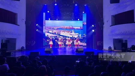 Vladivostokda Heydər Əliyevin anadan olmasının 100 illiyi şərəfinə konsert keçirilib