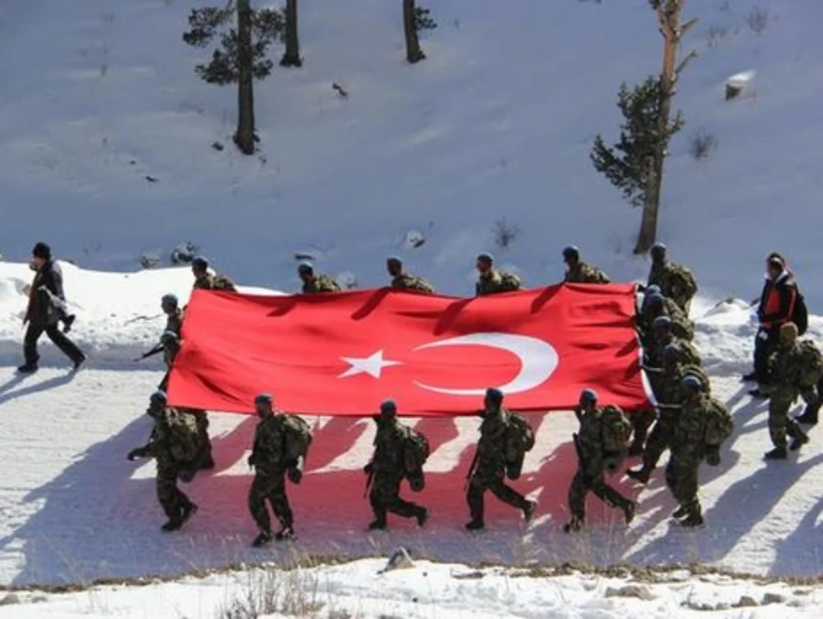 ​Türkiyə öz hərbçilərinə Rusiyada istirahəti qadağan edib