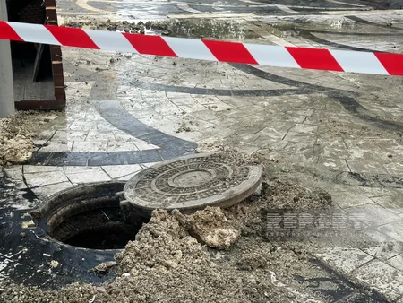 “Azərsu”: Bakının mərkəzində kanalizasiya borularındakı tıxanma aradan qaldırılıb - VİDEO