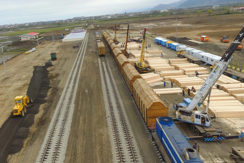 Azərbaycan ilə Rusiya Şimal-Cənub dəhlizinə irihəcmli yüklər cəlb etmək istəyir