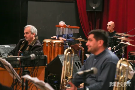 Rəşid Behbudov adına Mahnı Teatrından - REPORTAJ