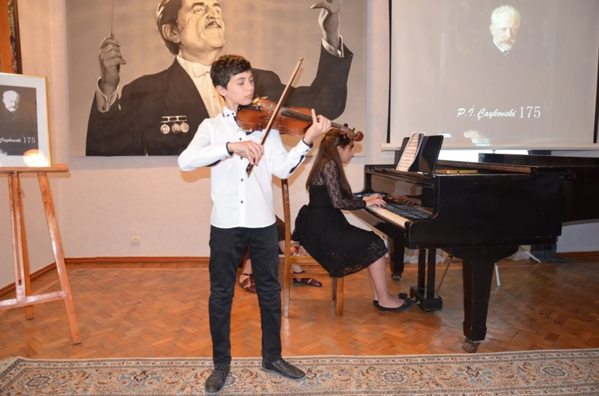 Bakıda Pyotr Çaykovskinin 175 illiyi qeyd olunub