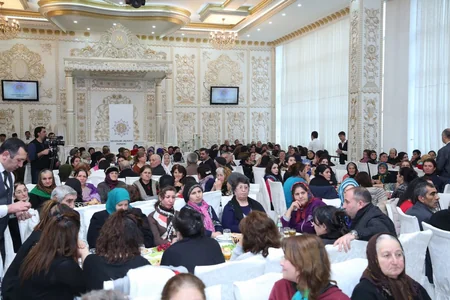 Heydər Əliyev Fondunun təşəbbüsü ilə 165 mindən çox aztəminatlı ailəyə bayram sovqatları verilib