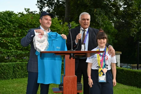 Berlində olimpiya oyunlarında iştirak edən Azərbaycan komandasının şərəfinə ziyafət verilib