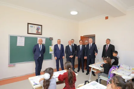 Ordubadda Azadkənd tam orta məktəbi istifadəyə verilib