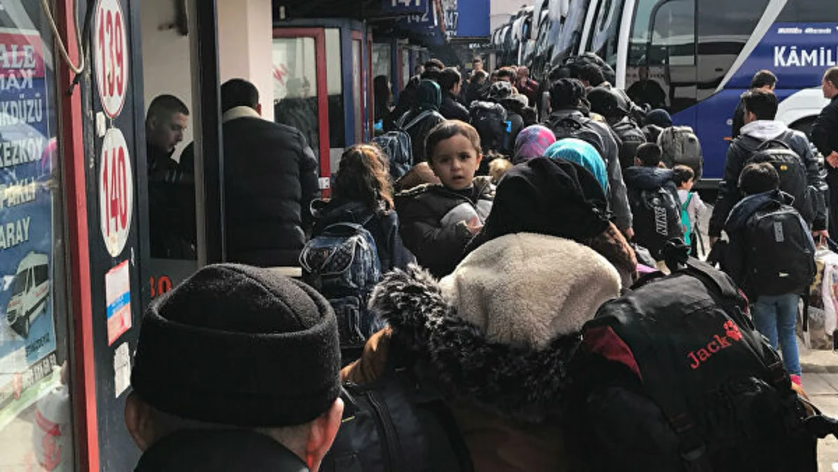 Более 130 тысяч беженцев пересекли границу Турции с Грецией
