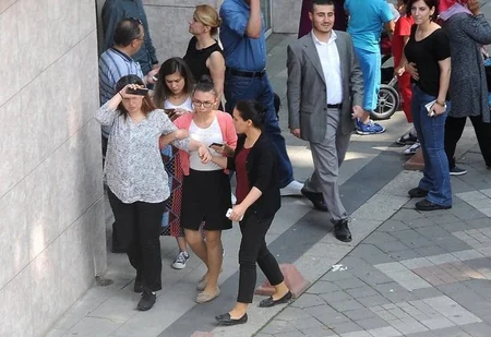 Türkiyədə 6,3 bal gücündə zəlzələ olub