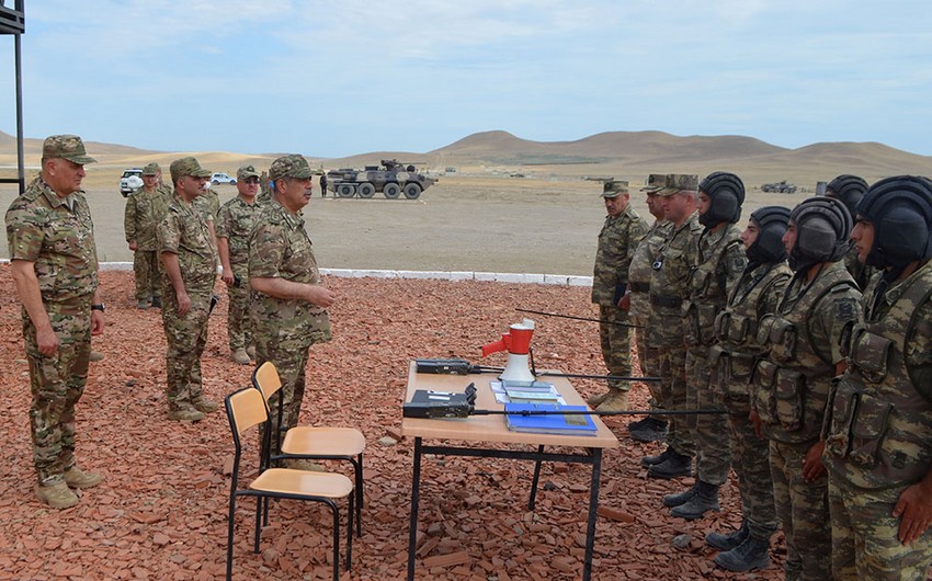 Zakir Hasanov inquires about progress of Officers Advanced Professional Training and Improvement Courses