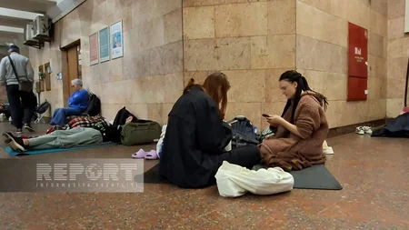 Kyiv suffers massive air attack, people spend night in metro