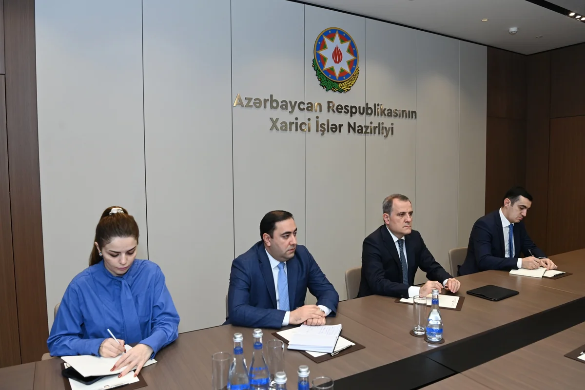 Ceyhun Bayramov Aİ-nin xüsusi nümayəndəsini Ermənistanın təxribatları barədə məlumatlandırıb