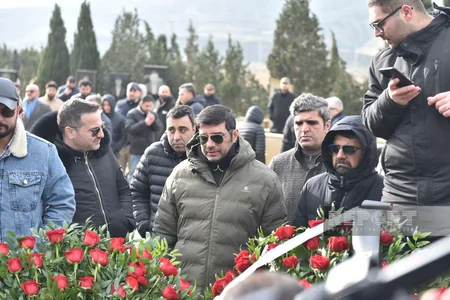 Aktyor Azər Baxşəliyev dəfn olunub - YENİLƏNİB-3