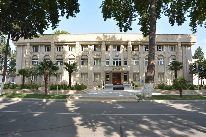 Göyçayın yeni icra başçısı kollektivə təqdim olunub