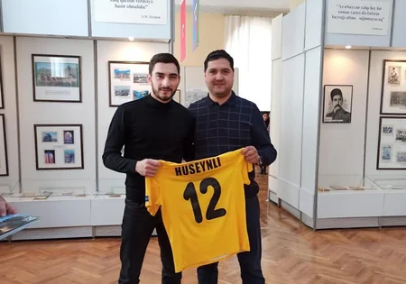Millimizin baş məşqçisi və futbolçusu Xocalı sərgisində - FOTOLAR
